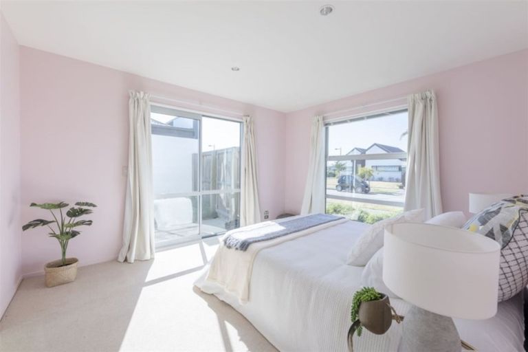 Photo of property in 16 Gallaghan Close, Wigram, Christchurch, 8042