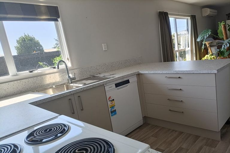 Photo of property in 27 Wrights Road, Addington, Christchurch, 8024