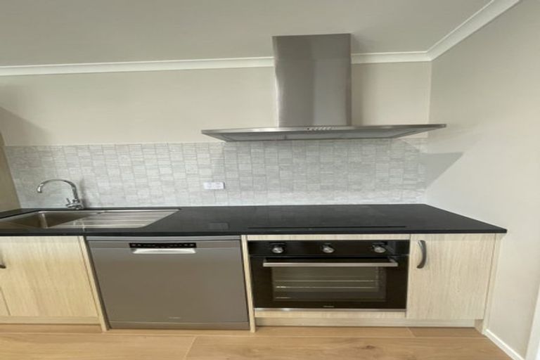 Photo of property in 17 Pipi Crescent, Tuakau, 2121