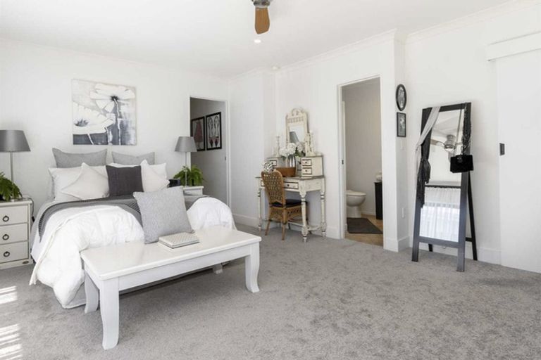 Photo of property in 19 Kotuku Place, Matua, Tauranga, 3110
