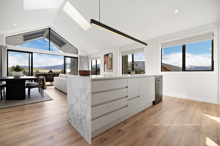 Photo of property in 2 Taurus Lane, Jacks Point, 9371