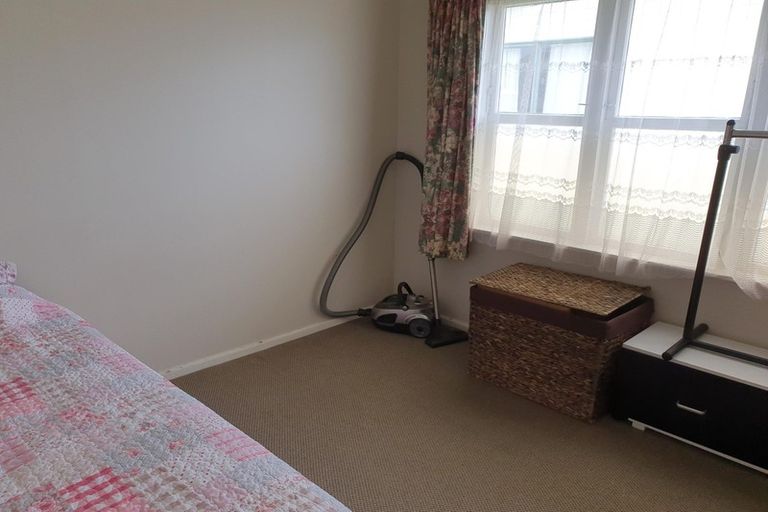Photo of property in 64 Bill Hercock Street, Pirimai, Napier, 4112