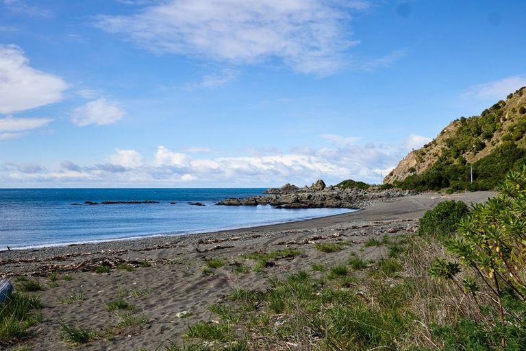 Photo of property in 17 Makura Road, Goose Bay, Kaikoura, 7374