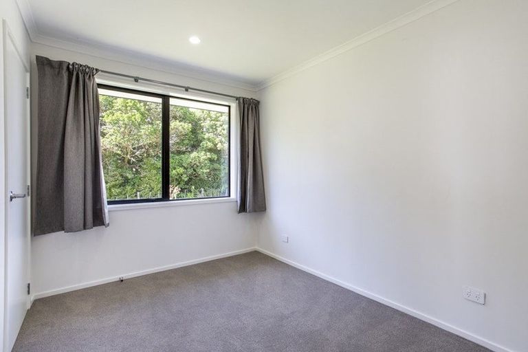 Photo of property in 2228 South Head Road, South Head, Helensville, 0874
