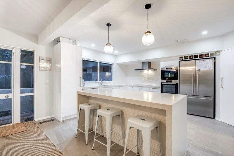 Photo of property in 24 Sailmaker Close, Whitby, Porirua, 5024