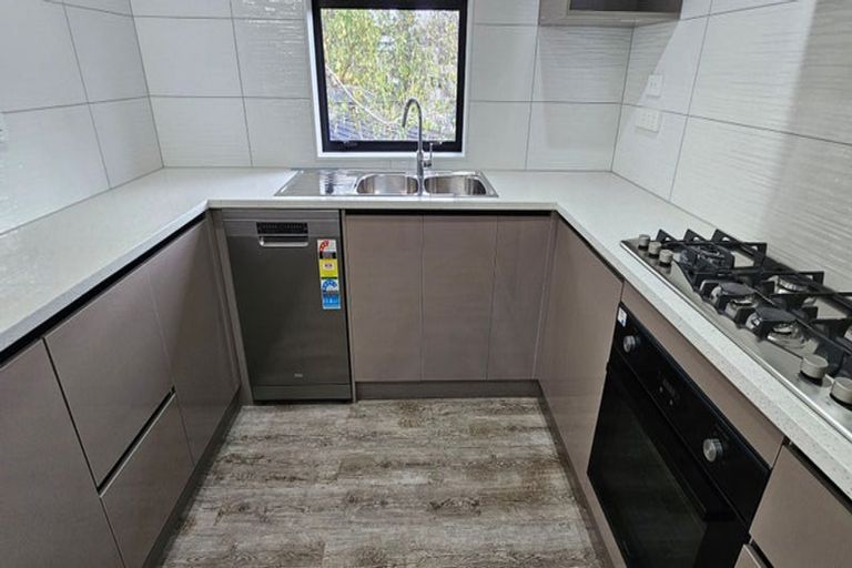 Photo of property in 12a Blease Street, New Lynn, Auckland, 0600