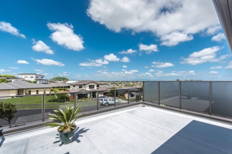 Photo of property in 35 Heathfield Avenue, Huntington, Hamilton, 3210