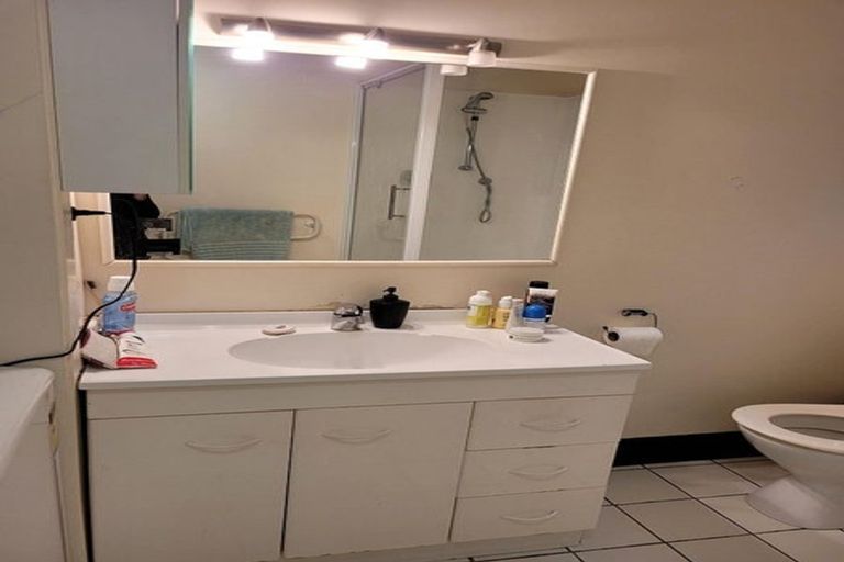 Photo of property in Parkland Flats, 18/51u Adams Terrace, Kelburn, Wellington, 6021