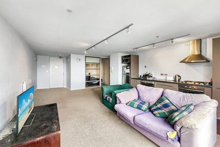 Photo of property in Vespa Apartments, 505/20 Hanson Street, Mount Cook, Wellington, 6021