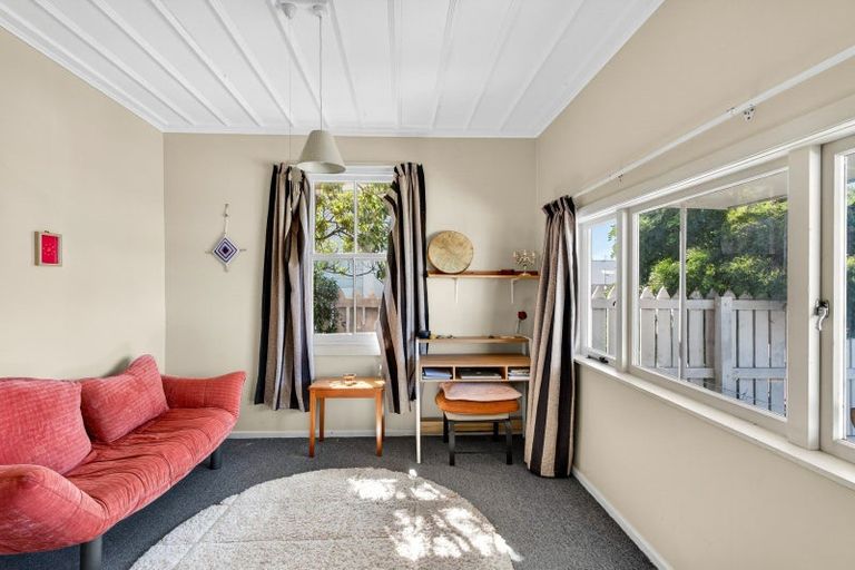 Photo of property in 13-14 Meeanee Quay, Westshore, Napier, 4110