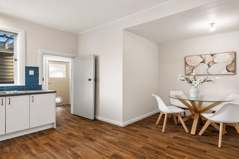 Photo of property in 11 Wyon Street, Linwood, Christchurch, 8062