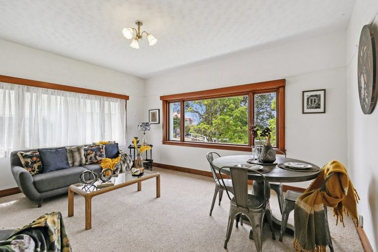 Photo of property in 56f2 Tanera Crescent, Brooklyn, Wellington, 6021