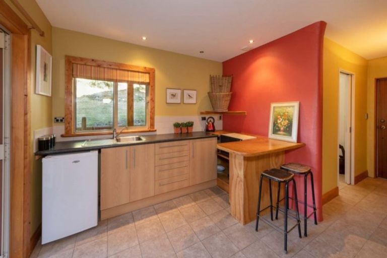 Photo of property in 8 Drake Place, Lake Hawea, Wanaka, 9382
