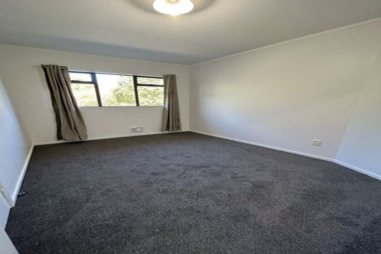 Photo of property in 50a Edmonton Road, Henderson, Auckland, 0612
