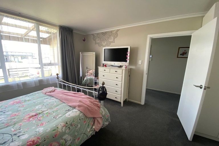 Photo of property in 20 Derby Street, Westport, 7825