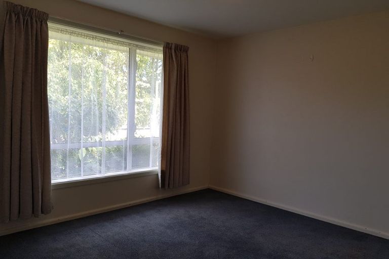 Photo of property in 77 Dover Street, St Albans, Christchurch, 8014
