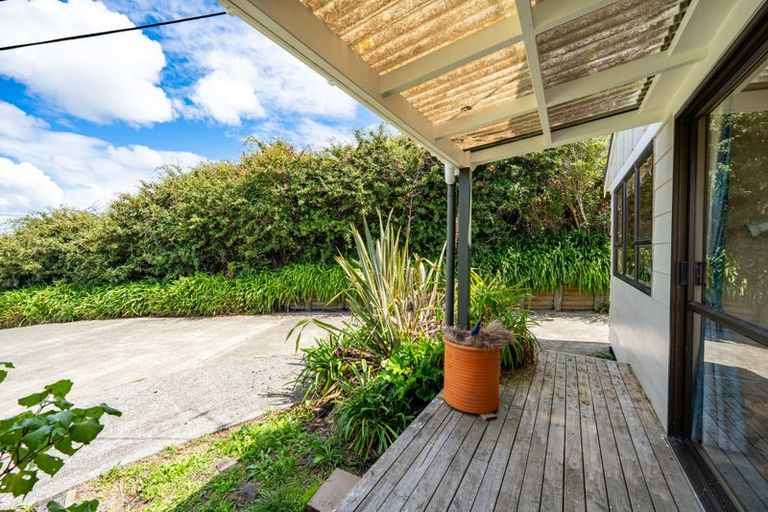 Photo of property in 14 Cliff Street, Pahi, Paparoa, 0571