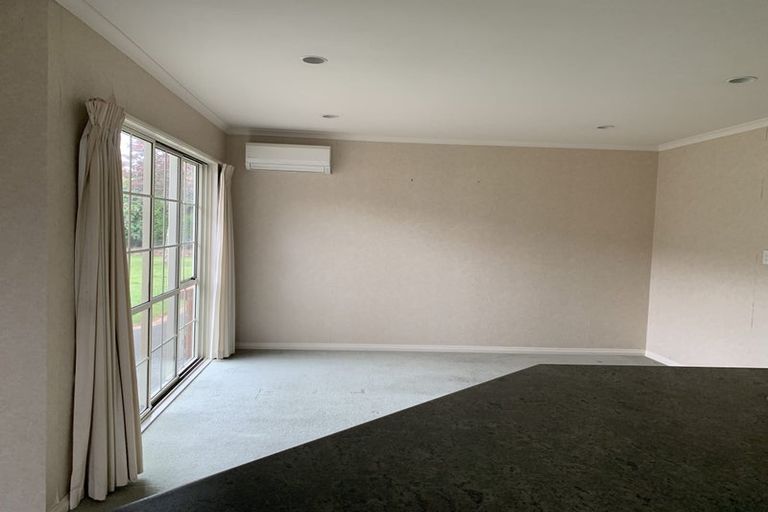 Photo of property in 13 Moss Crescent, Takanini, 2112