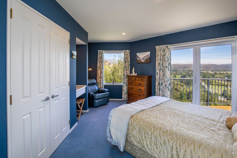 Photo of property in 7 Hawkdun Place, Bridge Hill, Alexandra, 9320