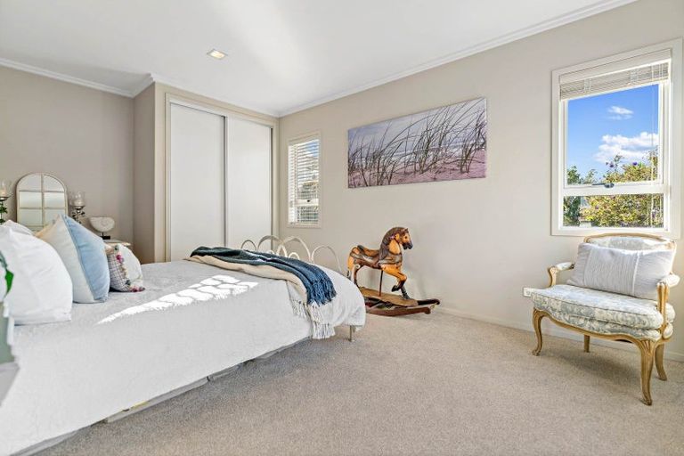 Photo of property in 154 Sandspit Road, Shelly Park, Auckland, 2014