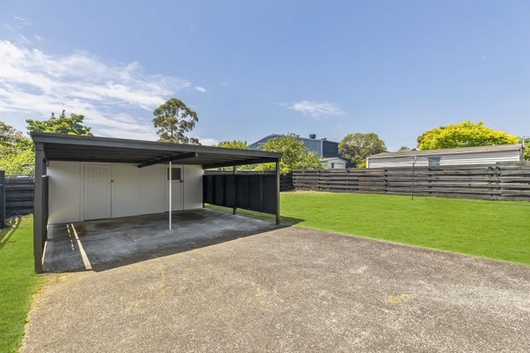 Photo of property in 2/25 Pinedale Place, Henderson, Auckland, 0610