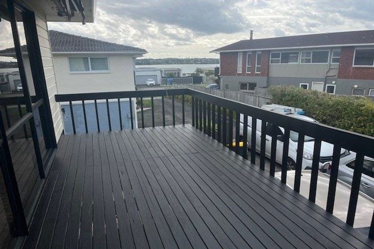 Photo of property in 26b Waller Avenue, Bucklands Beach, Auckland, 2012