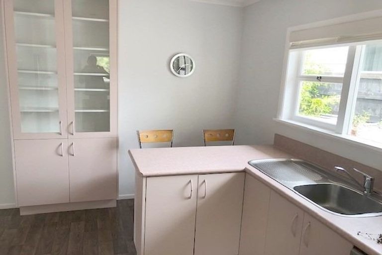 Photo of property in 11 Mangakura Road, Helensville, 0800