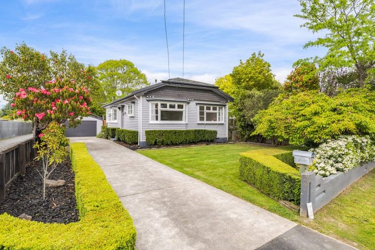 Photo of property in 15 Aorangi Road, Bryndwr, Christchurch, 8053