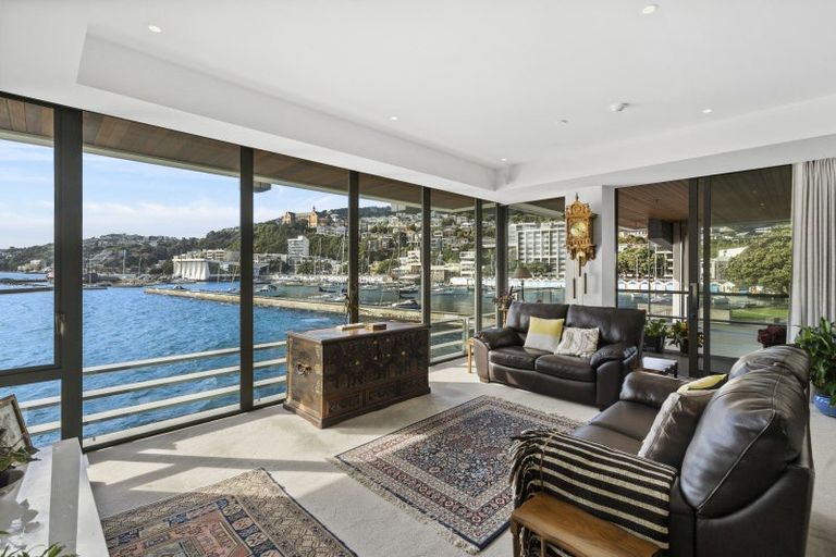 Photo of property in Clyde Quay Wharf, 1a/7 Clyde Quay Wharf, Te Aro, Wellington, 6011