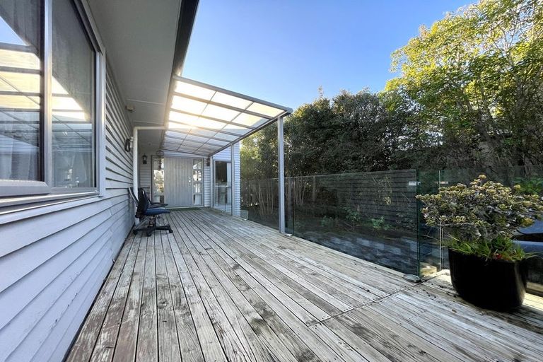 Photo of property in 11a Newington Road, Henderson, Auckland, 0612