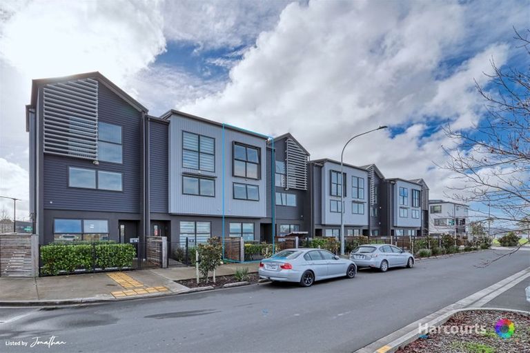 Photo of property in 15 Settlers Avenue, Hobsonville, Auckland, 0618