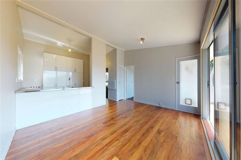 Photo of property in 32b Bedford Street, Northland, Wellington, 6012