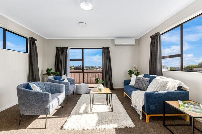 Photo of property in 11 Cleat Street, Whitby, Porirua, 5024