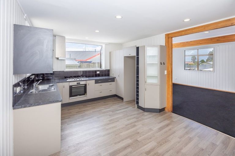 Photo of property in 50 Poaka Avenue, Dinsdale, Hamilton, 3204