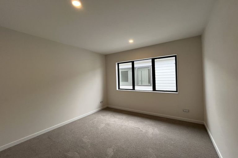 Photo of property in 18 Kapeta Lane, Karaka, 2113