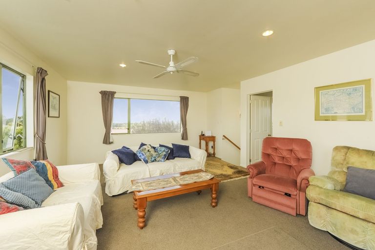 Photo of property in 6 Lanham Lane, Massey, Auckland, 0614