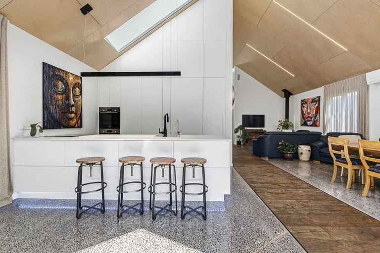 Photo of property in 6 Aubrey Street, New Plymouth, 4310
