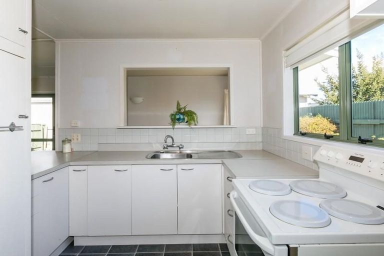 Photo of property in 810 Sylvan Road, Mayfair, Hastings, 4122