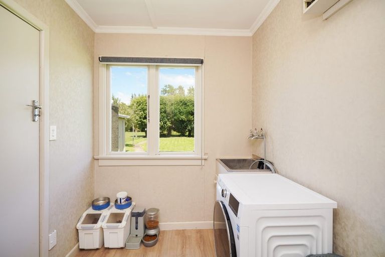 Photo of property in 18 Irvine Street, Wallacetown, 9816