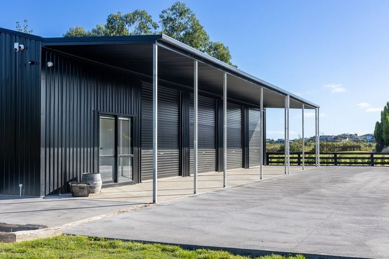 Photo of property in 2 Otaihanga Road, Paraparaumu Beach, Paraparaumu, 5032