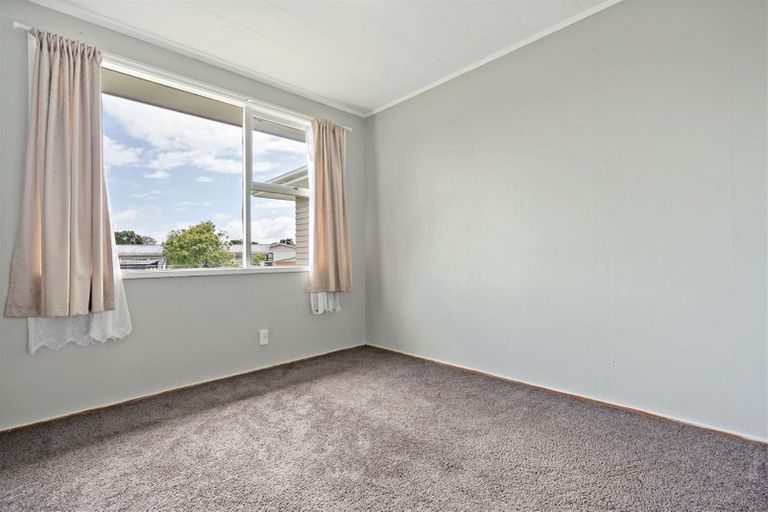 Photo of property in 3 Hywell Place, Manurewa, Auckland, 2102