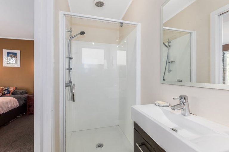 Photo of property in 5 Meridian Way, Whitby, Porirua, 5024