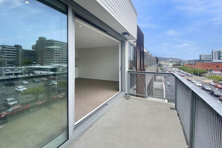 Photo of property in Masina Apartments, 313/80u Riddiford Street, Newtown, Wellington, 6021