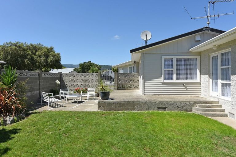 Photo of property in 16 Longfellow Street, Trentham, Upper Hutt, 5018
