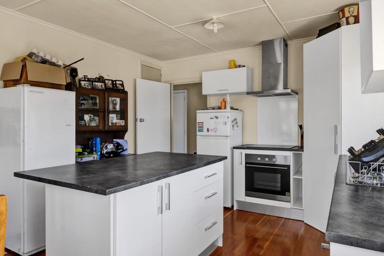 Photo of property in 8 Pacey Avenue, Hawera, 4610