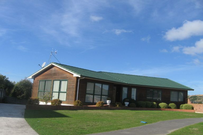 Photo of property in 21 Molyneux Close, Whitby, Porirua, 5024