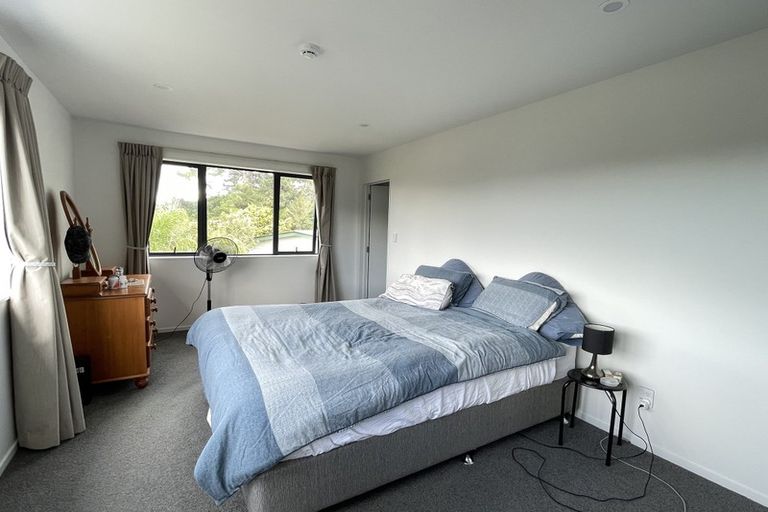 Photo of property in 4/4 Mcquoid Place, Glenfield, Auckland, 0629