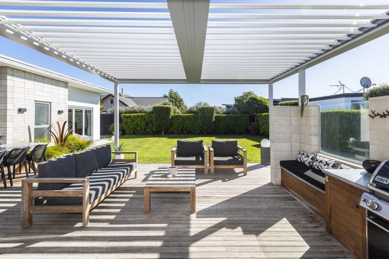 Photo of property in 101 Aston Drive, Waimairi Beach, Christchurch, 8083