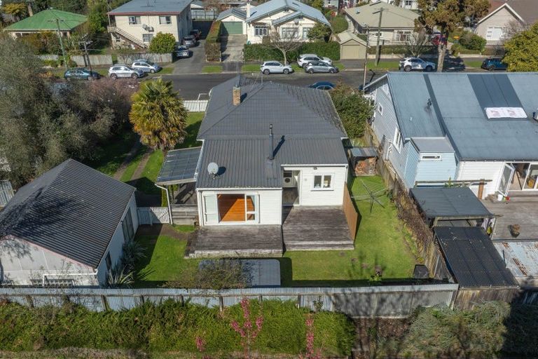 Photo of property in 15 Myrtle Street, Hamilton East, Hamilton, 3216