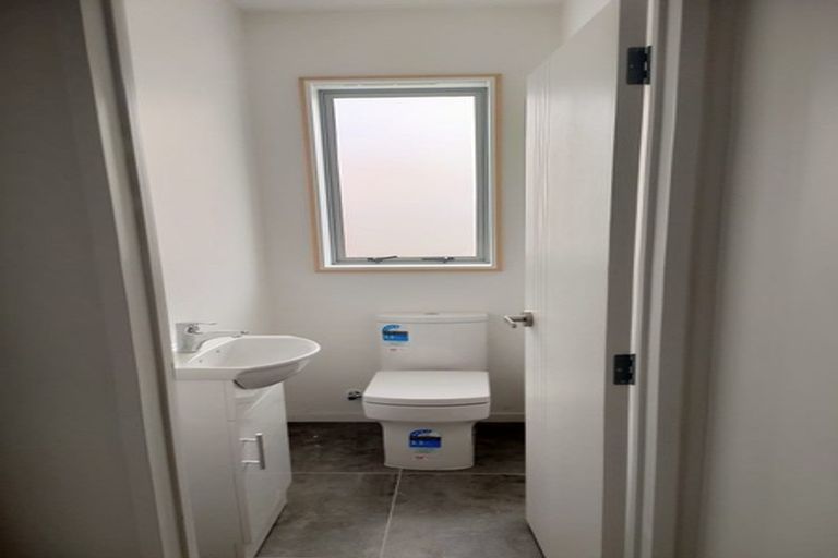 Photo of property in 4 Han Court, Glen Eden, Auckland, 0602